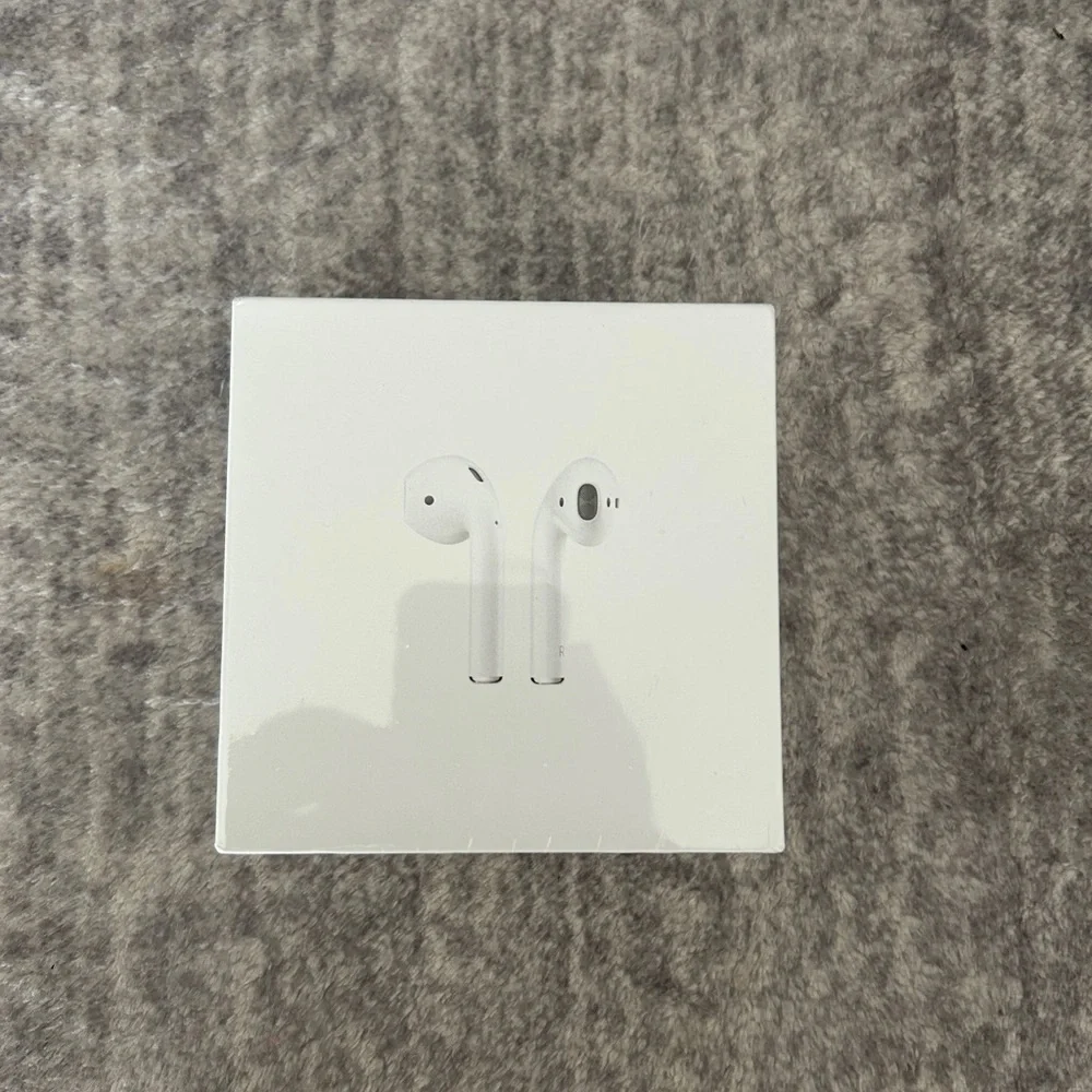 Apple AirPods with Charging Case in White